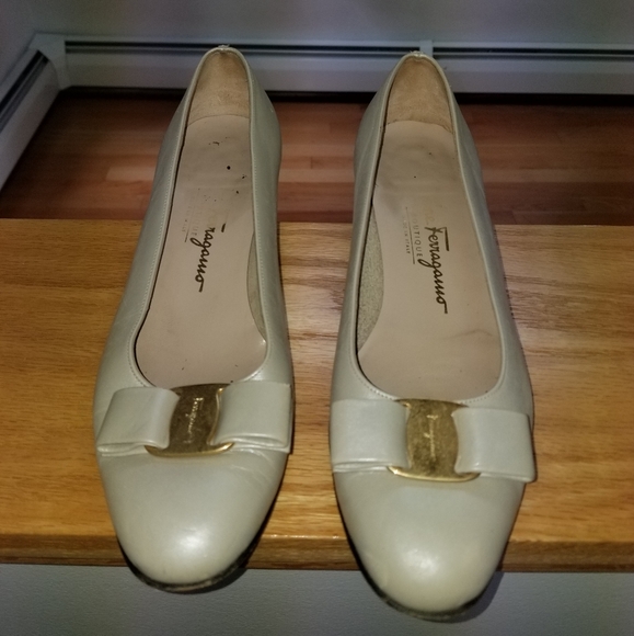 Salvatore Ferragamo Varina flats - Picture 2 of 3